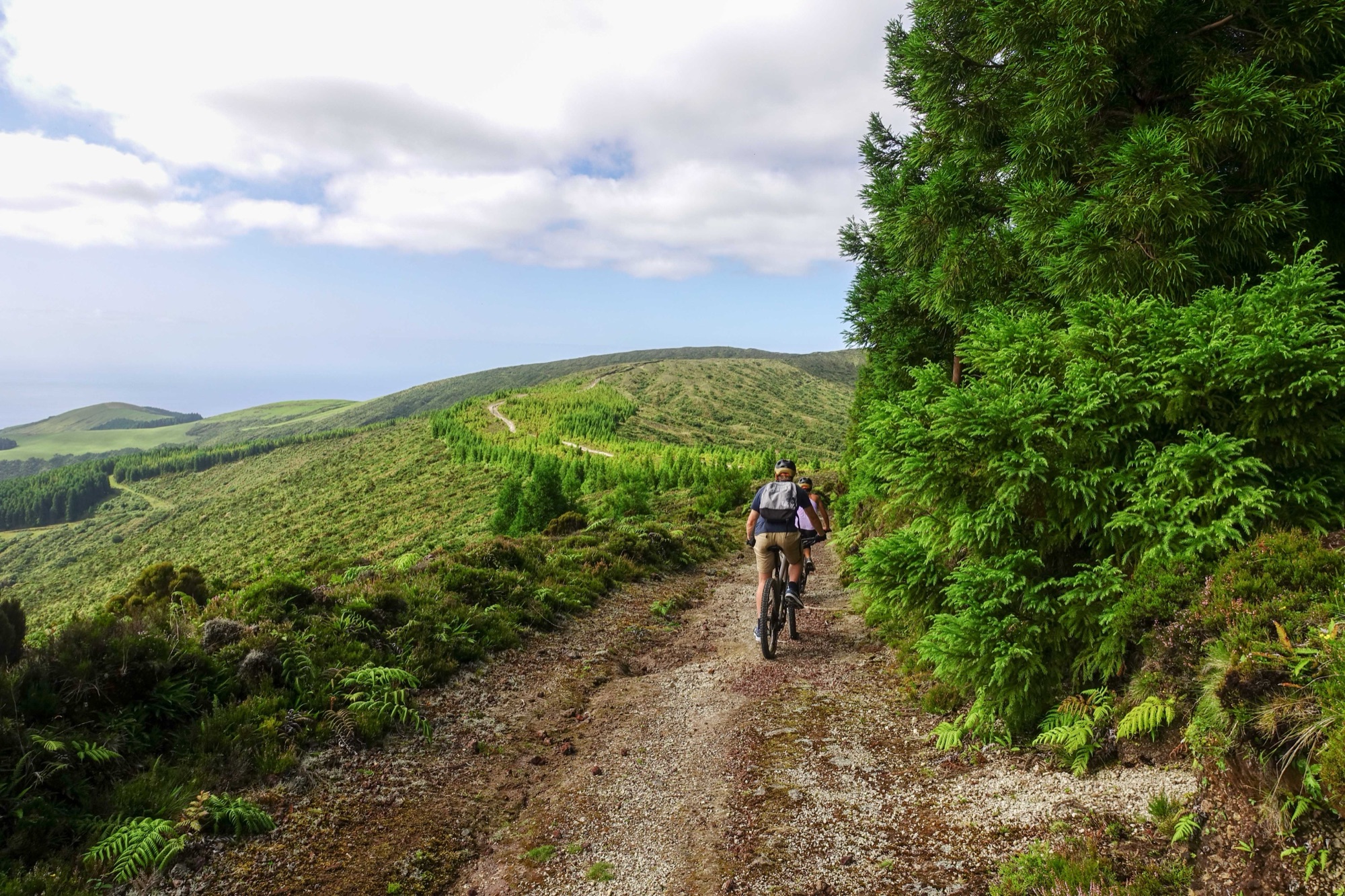 Traverse of the Wild — Lagoa do Fogo — centre